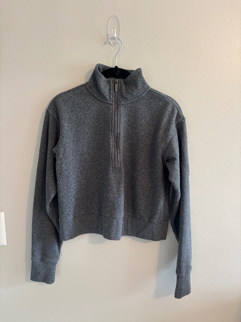 Zella Dark Gray Cropped 1/4 Zip Sweatshirt